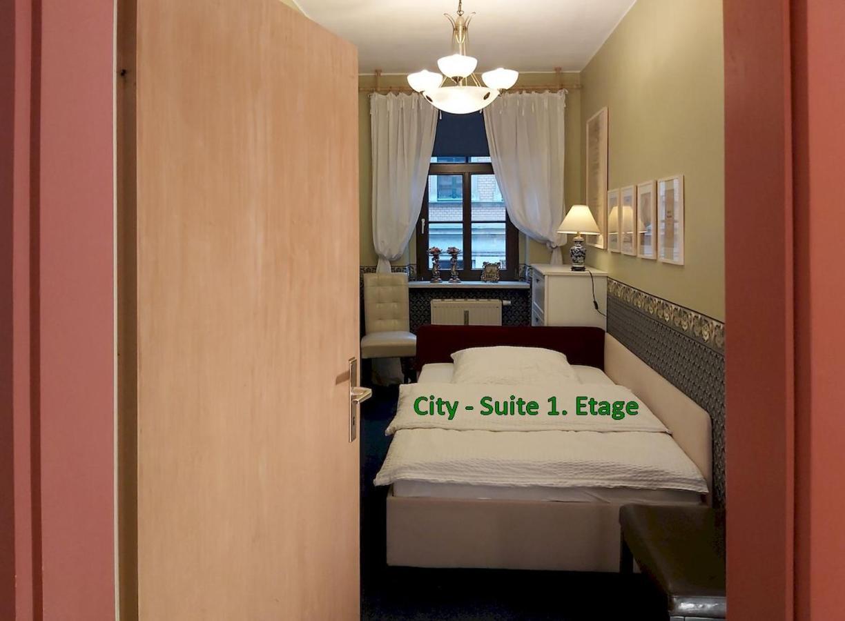 City-Ferienwohnungen-Dresden - Zentral Gelegen Im Haus Louisenstrasse 11 - Dresden-Neustadt Экстерьер фото