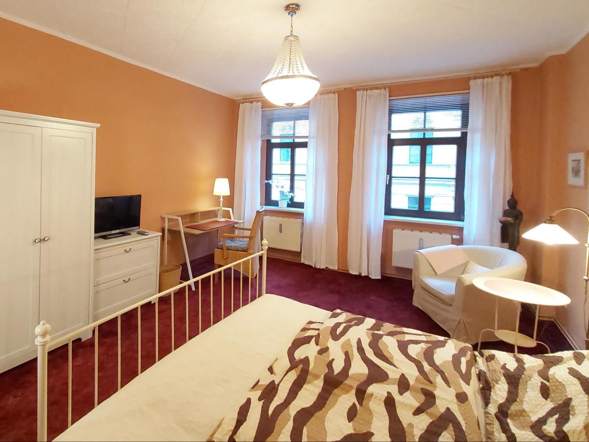 City-Ferienwohnungen-Dresden - Zentral Gelegen Im Haus Louisenstrasse 11 - Dresden-Neustadt Экстерьер фото
